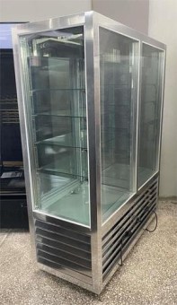 Βιτρίνα Ζαχαροπλαστείου Συντήρηση Με Εξωτερικό Μοτέρ 98x70x130 Μεταχειρισμένη